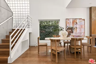 2409 Wilson Ave, Venice, CA 90291 - Photo 11