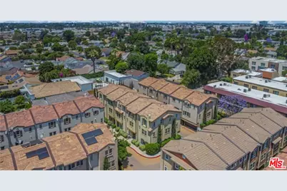 14120 W Willow Ln, Van Nuys, CA 91405 - Photo 3