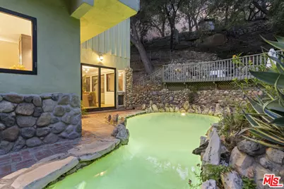 1367 Oakwood Dr, Topanga, CA 90290 - Photo 37