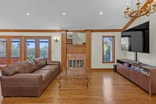 1242 Angelo Dr, Beverly Hills, CA 90210 - Photo 9