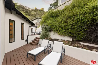 2228 Laurel Canyon Blvd, Los Angeles, CA 90046 - Photo 25