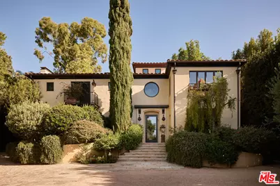 1164 N Doheny Dr, Los Angeles, CA 90069 - Photo 1