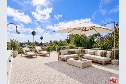 656 San Juan Ave, Venice, CA 90291 - Photo 5