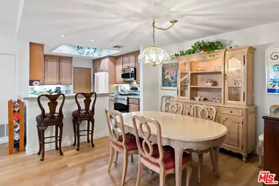 14630 Dickens St #105, Sherman Oaks, CA 91403 - Photo 13