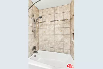 7742 Redlands St #D2052, Playa del Rey, CA 90293 - Photo 41