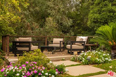 16608 Park Lane Pl, Los Angeles, CA 90049 - Photo 41