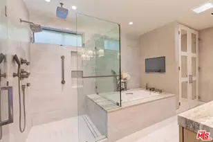 11545 Dona Cecilia Dr, Studio City, CA 91604 - Photo 17