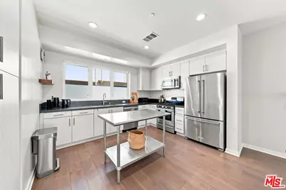 2928 Rowena Ave #3, Los Angeles, CA 90039 - Photo 5
