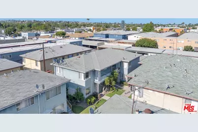 934 W Beach Ave, Inglewood, CA 90302 - Photo 11