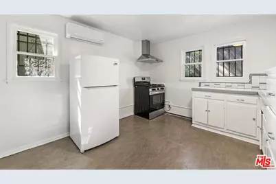 2612 Locksley Pl, Los Angeles, CA 90039 - Photo 23
