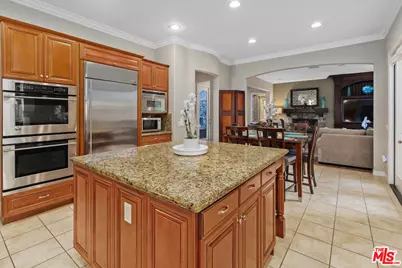 22359 Foxhall Dr, Corona, CA 92883 - Photo 23