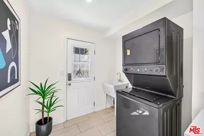 1442 Ellsmere Ave, Los Angeles, CA 90019 - Photo 9