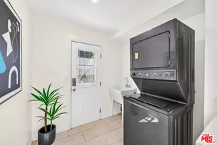 1442 Ellsmere Ave, Los Angeles, CA 90019 - Photo 9