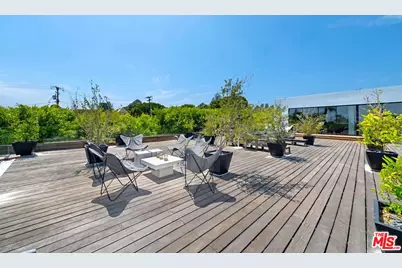 9570 Sunset Blvd, Beverly Hills, CA 90210 - Photo 25