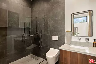 10326 Keswick Ave, Los Angeles, CA 90064 - Photo 25