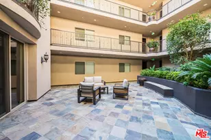 11218 Camarillo St, Toluca Lake, CA 91602 - Photo 29