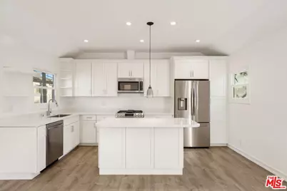 808 Venezia Ave, Venice, CA 90291 - Photo 5
