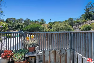 52 Paradise Cove Hwy, Malibu, CA 90265 - Photo 23