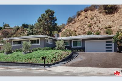 2315 Coldwater Canyon Dr - Photo 1