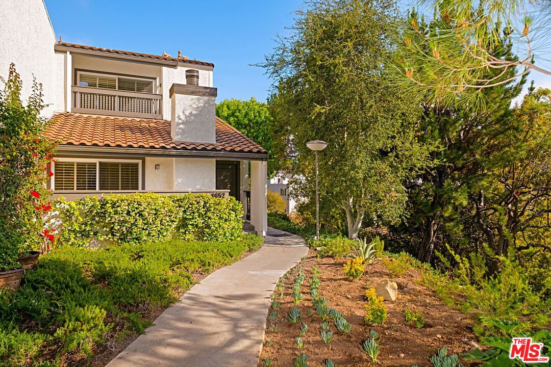 1652 Palisades Dr, Pacific Palisades, CA 90272 MLS 22158093