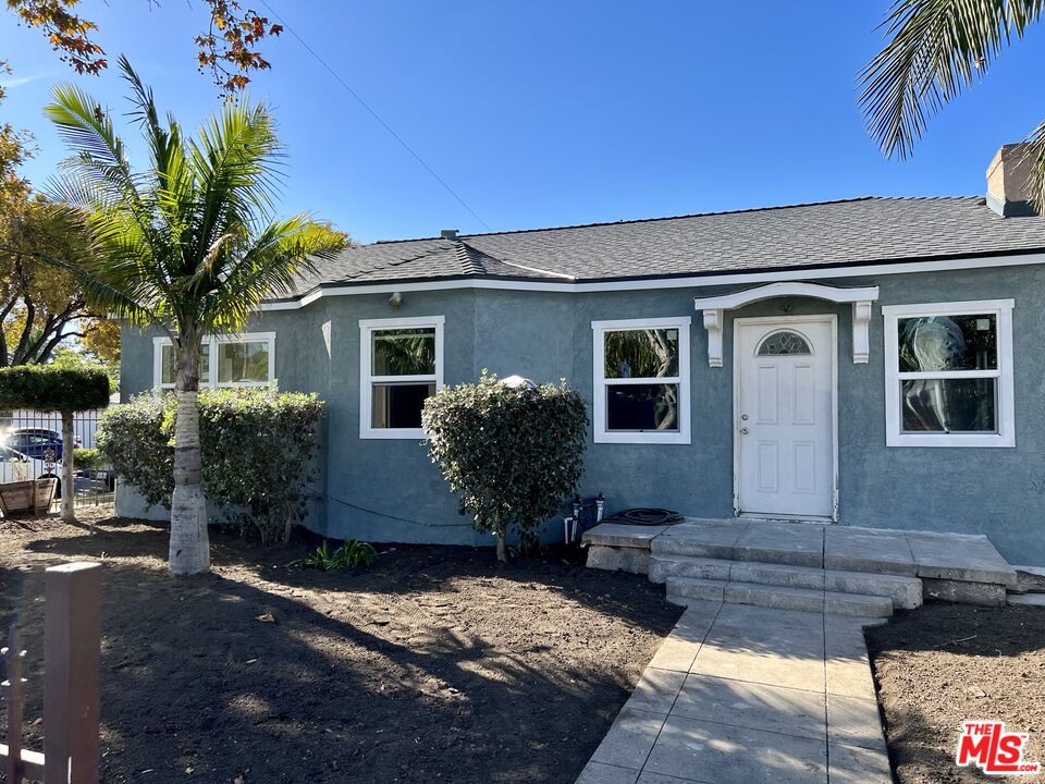 1346 S Flower St, Santa Ana, CA 92707 MLS 22191357 Coldwell Banker