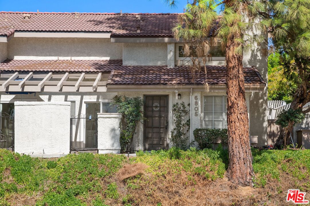 6805 Poppyview Dr, Oak Park, CA 91377 MLS 22199795 Coldwell Banker