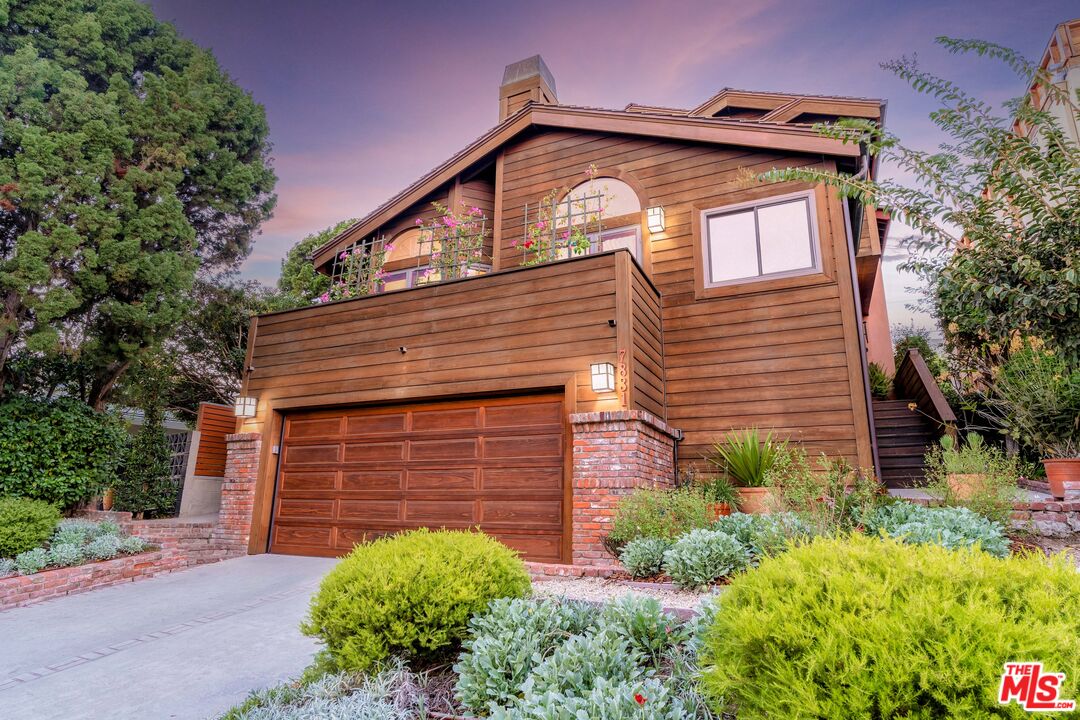 7831 W 83rd St, Playa del Rey, CA 90293 MLS 22214083 Coldwell Banker