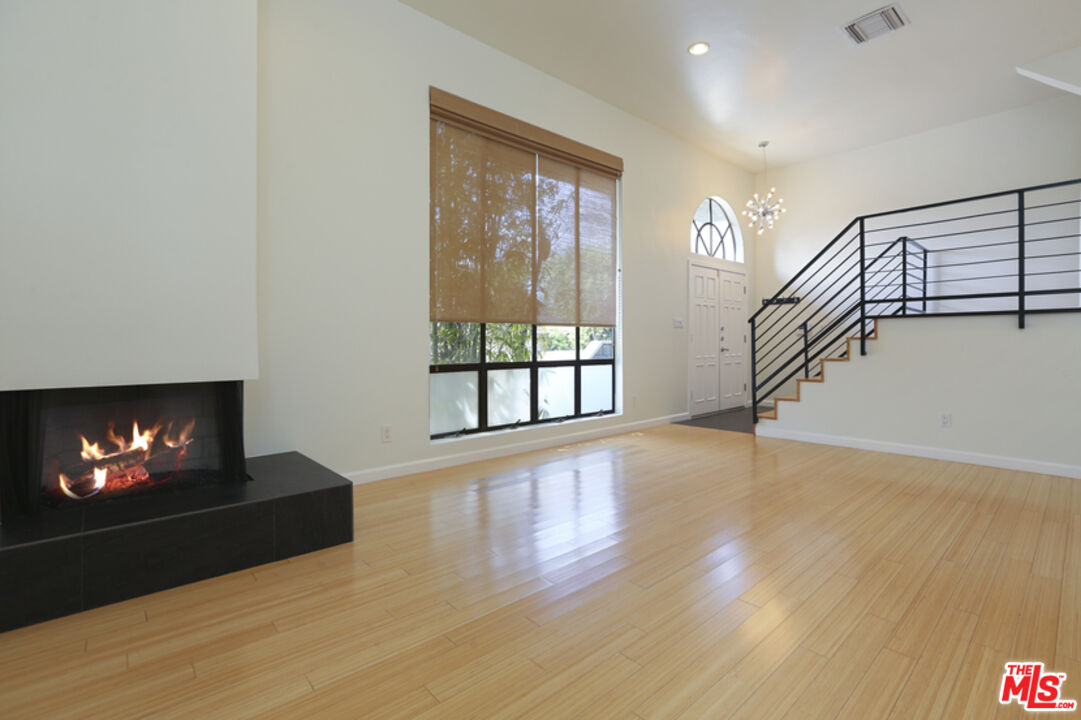 625 Mildred Ave, Venice, CA 90291 MLS 23251043 Coldwell Banker