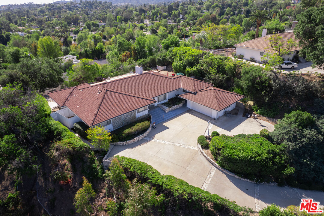 5310 Bothwell Rd, Tarzana, Ca 91356 - Mls 23-258627 - Coldwell Banker