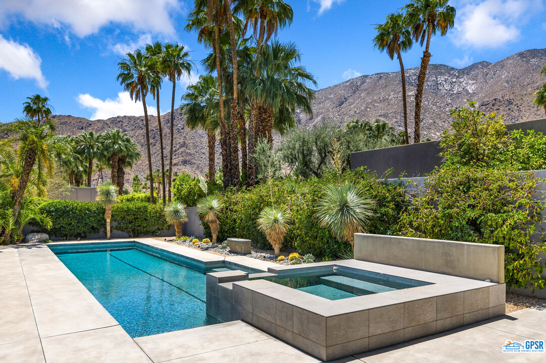 1215 N Via Paraiso, Palm Springs, CA 92262 MLS 23260949 Coldwell