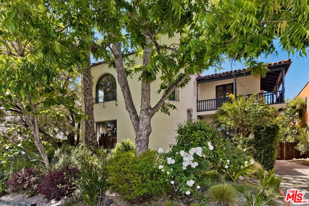 1053 S Hayworth Ave, Los Angeles, CA 90035 MLS 23273848 Coldwell