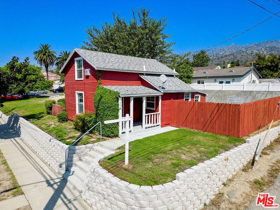 114 N Rd, Burbank, CA 91501 MLS 23314185 Coldwell Banker
