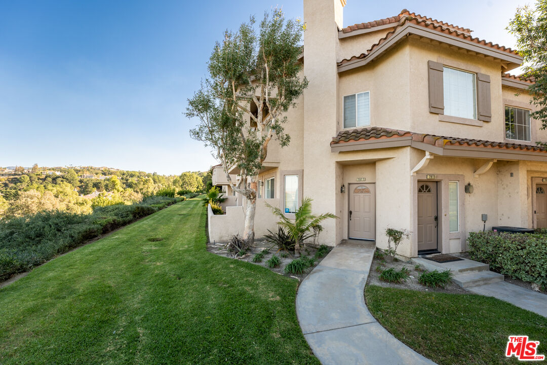 7917 E Viewrim Dr, Anaheim, CA 92808 MLS 23332997 Coldwell Banker