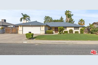 2312 Courtleigh Dr, Bakersfield, CA 93309 - Photo 1