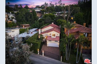 3413 Oak Glen Dr, Hollywood Hills, CA 90068 - Photo 1