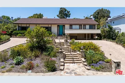 745 Napoli Dr, Pacific Palisades, CA 90272 - Photo 1