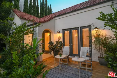 1019 N Orange Grove Ave, West Hollywood, CA 90046 - Photo 1