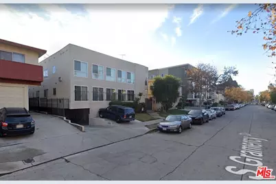 832 S Gramercy Pl ##1, Los Angeles, CA 90005 - Photo 1