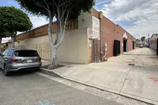 600 N La Brea Ave, Inglewood, CA 90302 - Photo 1