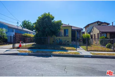 10807 S Budlong Ave, Los Angeles, CA 90044 - Photo 1