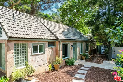 2300 Laurel Canyon Blvd, Los Angeles, CA 90046 - Photo 1