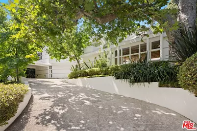 2829 Mandeville Canyon Rd, Los Angeles, CA 90049 - Photo 1