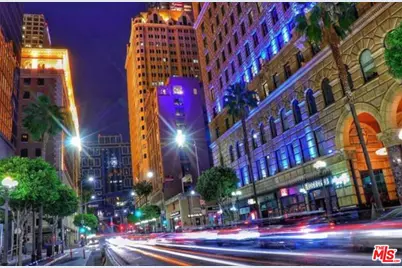 727 W 7th St #Ph-1319, Los Angeles, CA 90017 - Photo 1