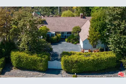 765 Amalfi Dr, Pacific Palisades, CA 90272 - Photo 1