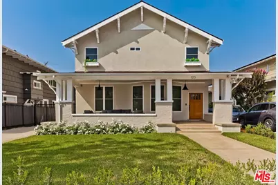 123 N Hobart Blvd, Los Angeles, CA 90004 - Photo 1