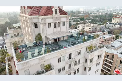 450 N Rossmore Ave, Los Angeles, CA 90004 - Photo 1