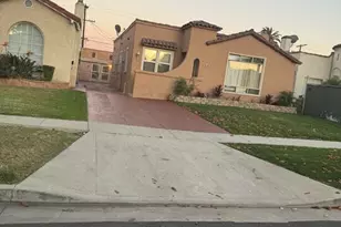 7818 S Dalton Ave, Los Angeles, CA 90047 - Photo 1