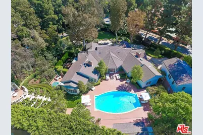 1001 N Crescent Dr, Beverly Hills, CA 90210 - Photo 1