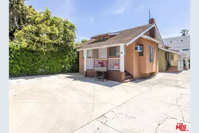 1268 W 35th Pl, Los Angeles, CA 90007 - Photo 1
