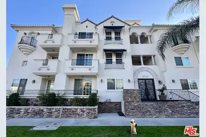 10740 Moorpark St #305, North Hollywood, CA 91602 - Photo 1